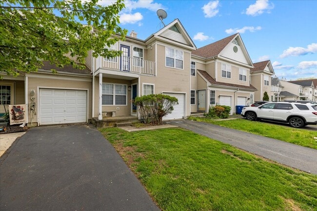 95 Tattersall Dr in Burlington Township, NJ - Building Photo - Building Photo