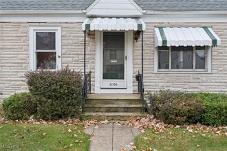 21750 Westport Ave in Euclid, OH - Building Photo - Building Photo