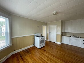 68 Laval St in Manchester, NH - Building Photo - Building Photo