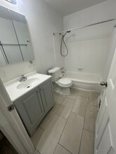 844 Indian Trail in Akron, OH - Foto de edificio - Building Photo