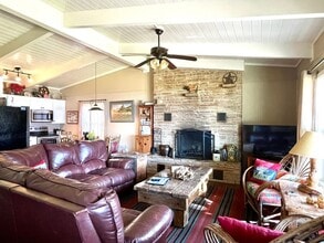 1114 W 17th St in Grove, OK - Building Photo - Building Photo