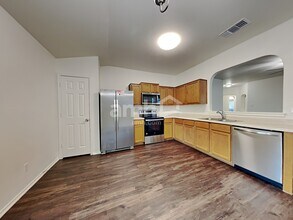 7427 Draco Leap in San Antonio, TX - Building Photo - Building Photo