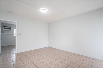 6650 Miller Dr-Unit -14 in Miami, FL - Building Photo - Building Photo