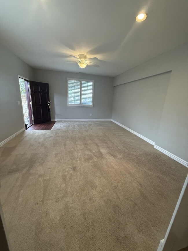 357 E Hazeltine St in Ontario, CA - Building Photo - Building Photo