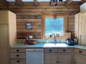 230 Eliza Rd in Lopez Island, WA - Building Photo - Building Photo