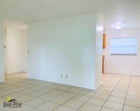 1965 Nelson Ave in Ormond Beach, FL - Building Photo - Building Photo