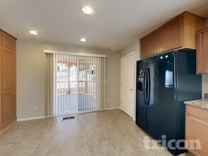 8700 Winding Creek Dr in Reno, NV - Building Photo - Building Photo