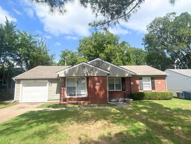 property at 2425 S Sandusky Ave