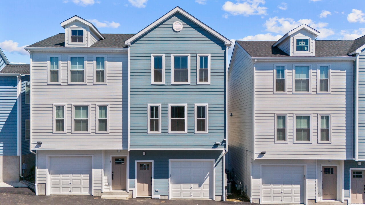 14 Taylor St-Unit -7 in Stamford, CT - Building Photo