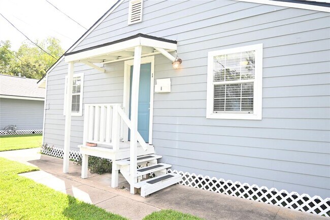 2322 Central St-Unit -1 in Dickinson, TX - Building Photo - Building Photo