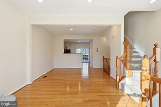 12212 Densmore Ct in Woodbridge, VA - Building Photo - Building Photo