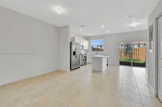 12206 NW 23rd Path in Miami Shores, FL - Building Photo - Building Photo