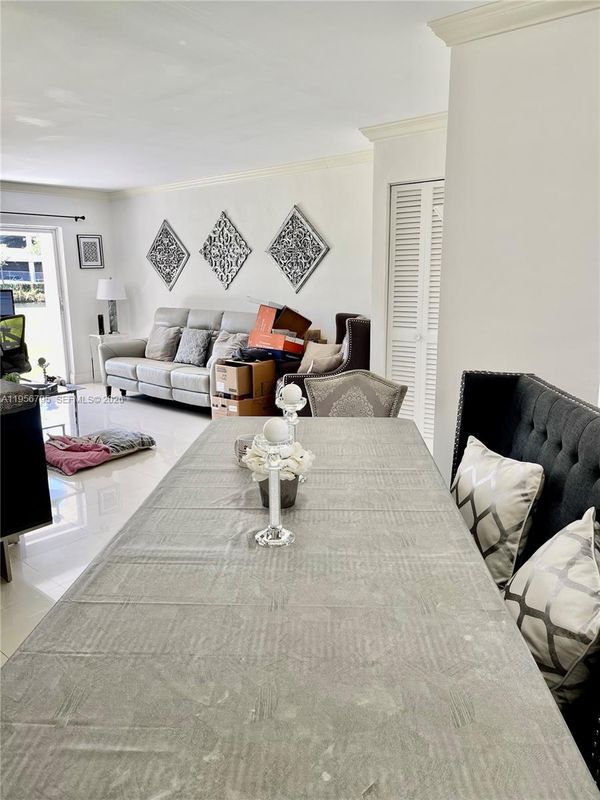 7328 SW 82nd St in Miami, FL - Building Photo - Building Photo