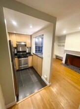 9 Primus Ave, Unit 1 in Boston, MA - Foto de edificio - Building Photo