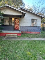 2215 Mobile Ave in Jackson, MS - Building Photo