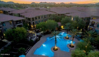 11640 N Tatum Blvd in Phoenix, AZ - Building Photo