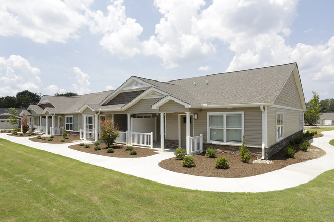 Redwood Simpsonville Georgia Road in Simpsonville, SC - Foto de edificio - Building Photo