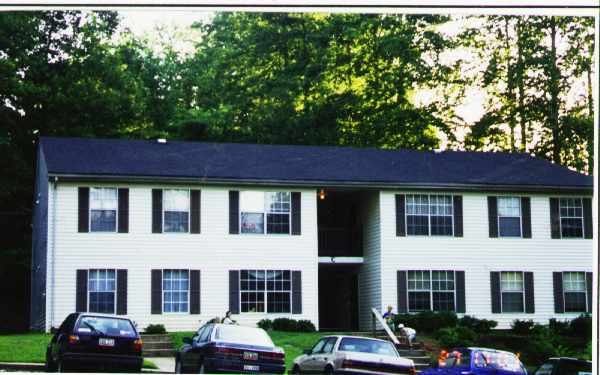 Lilburn Village Apartments in Lilburn, GA - Building Photo - Building Photo