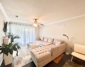 4274 Calinda Ln in Niceville, FL - Building Photo - Building Photo