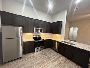 431 Emma Dr in New Braunfels, TX - Building Photo - Building Photo