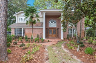 153 Baywind Dr in Niceville, FL - Building Photo - Building Photo