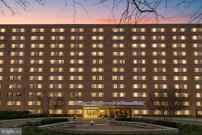 1900 Lyttonsville Rd in Silver Spring, MD - Building Photo - Building Photo