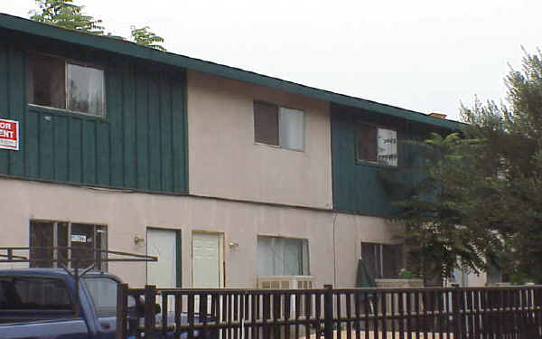 1632-1642 S Laurel Ave in Ontario, CA - Building Photo - Building Photo