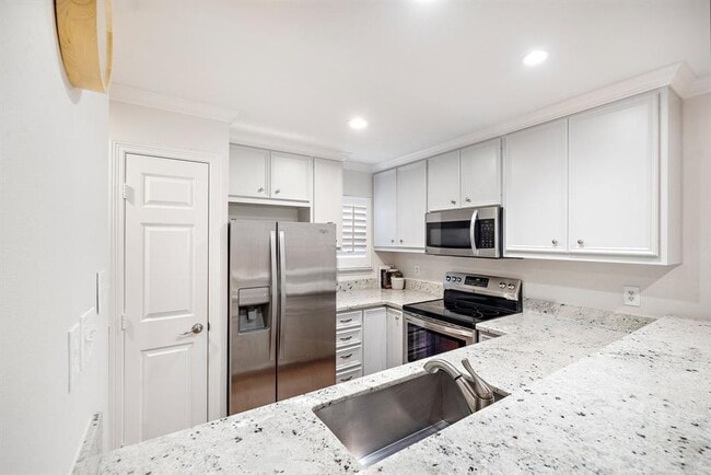 3131 Southwest Fwy photo'