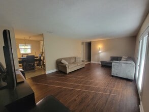 3136 Lawton Ct in Panama City, FL - Foto de edificio - Building Photo