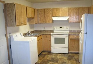 450 29th Ave N in St. Cloud, MN - Building Photo - Building Photo