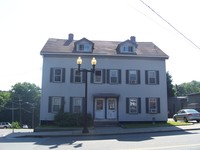 647-649 Main St in Clinton, MA - Foto de edificio - Building Photo