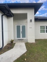 321 Briggs in Lehigh Acres, FL - Building Photo