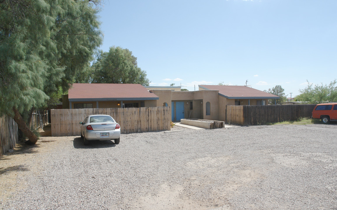 1240-1254 E Halcyon Rd in Tucson, AZ - Building Photo