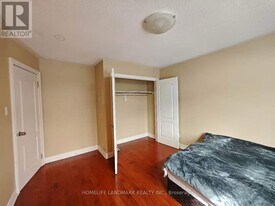 92 Monkhouse Rd in Markham, ON - Building Photo