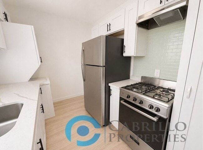 property at 4571 North Ave