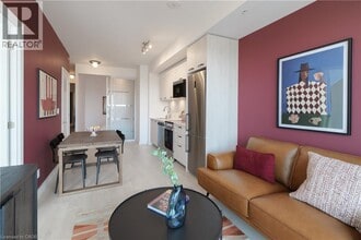 75 James St S in Hamilton, ON - Building Photo - Building Photo