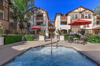 Heritage Park Senior Apartment Homes in Ladera Ranch, CA - Foto de edificio - Building Photo