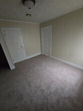 221 E Lincoln Ave in Bristow, OK - Building Photo - Building Photo