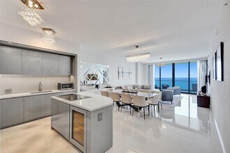 18975 Collins Ave, Unit # 2703 in Sunny Isles Beach, FL - Building Photo - Building Photo