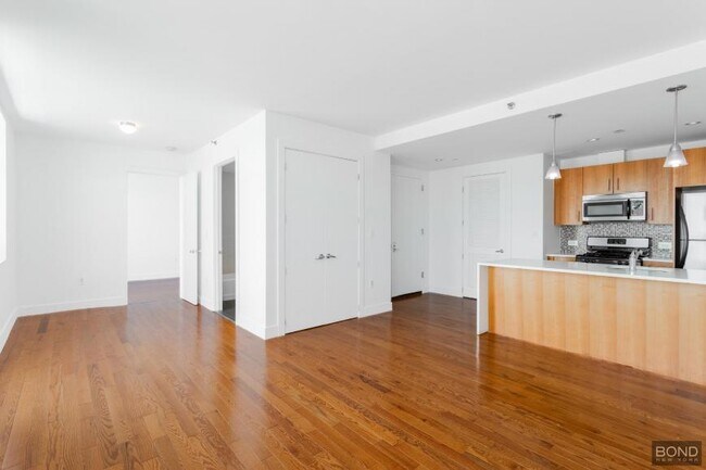 12-22-22 30th Ave. in Queens, NY - Building Photo - Building Photo