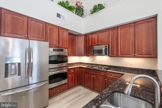 8934 Yellow Daisy Pl in Lorton, VA - Building Photo - Building Photo