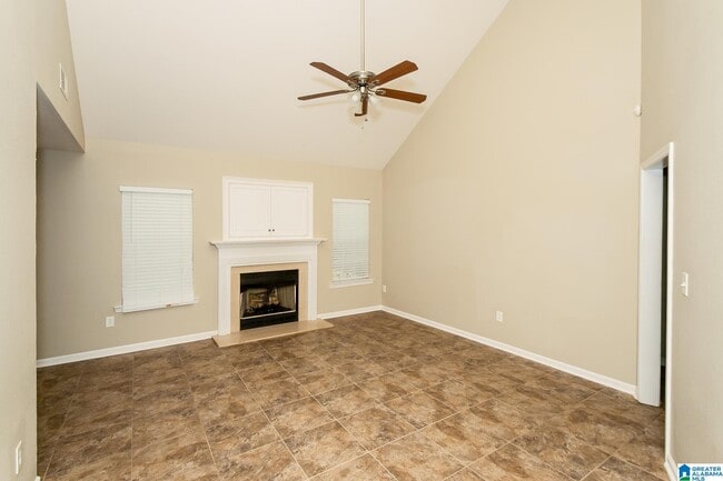 601 Meriweather Dr in Calera, AL - Building Photo - Building Photo