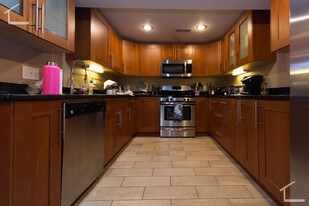 17 St Lukes Rd, Unit 3958A4 in Boston, MA - Building Photo