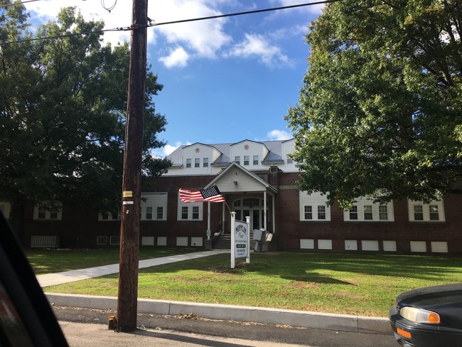 Mifflin Manor Apartments in Nescopeck, PA - Building Photo - Building Photo