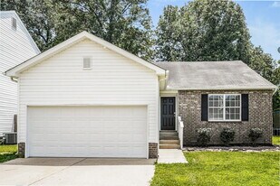 3252 Cain Harbor Dr in Nashville, TN - Building Photo