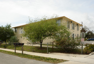 2107-2109 SE 3rd St in Boynton Beach, FL - Building Photo - Building Photo