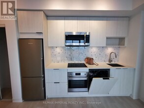 5-1915 Defries St in Toronto, ON - Building Photo - Building Photo