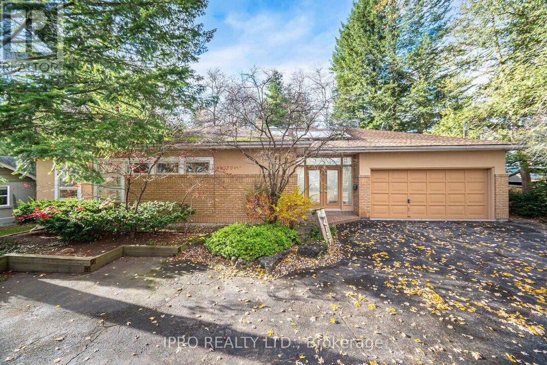 4189 Inglewood Dr in Burlington, ON - Building Photo