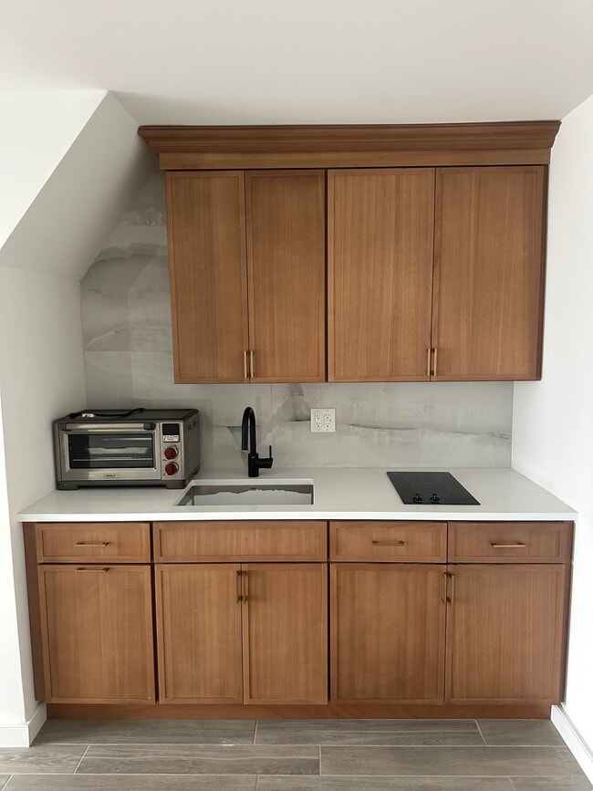 71 Kipp Ave, Unit 71 Kipp