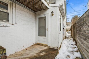 100 E 8th St in Frederick, MD - Building Photo